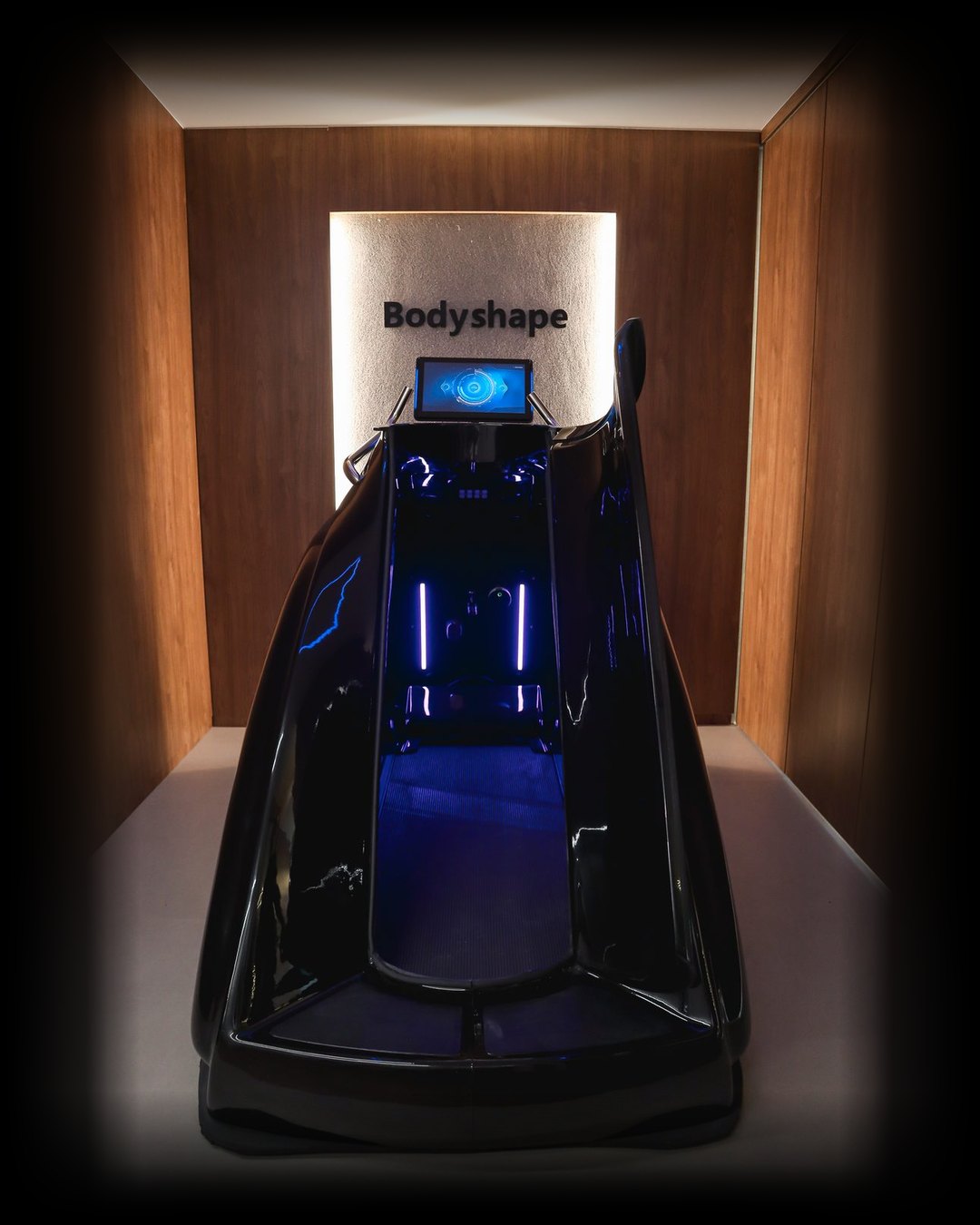 BODYSHAPE no Studio Biotech Wellness — cápsula de vácuo e infravermelho em sala exclusiva com acabamento em madeira